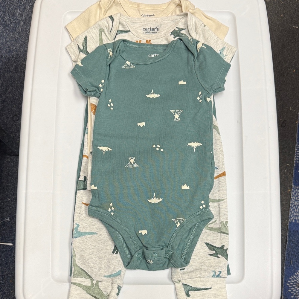 5 Piece- Carter's Green and Cream Dinosaur Bodysuit Set